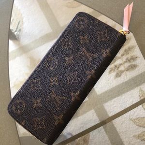 Louis Vuitton clemence wallet